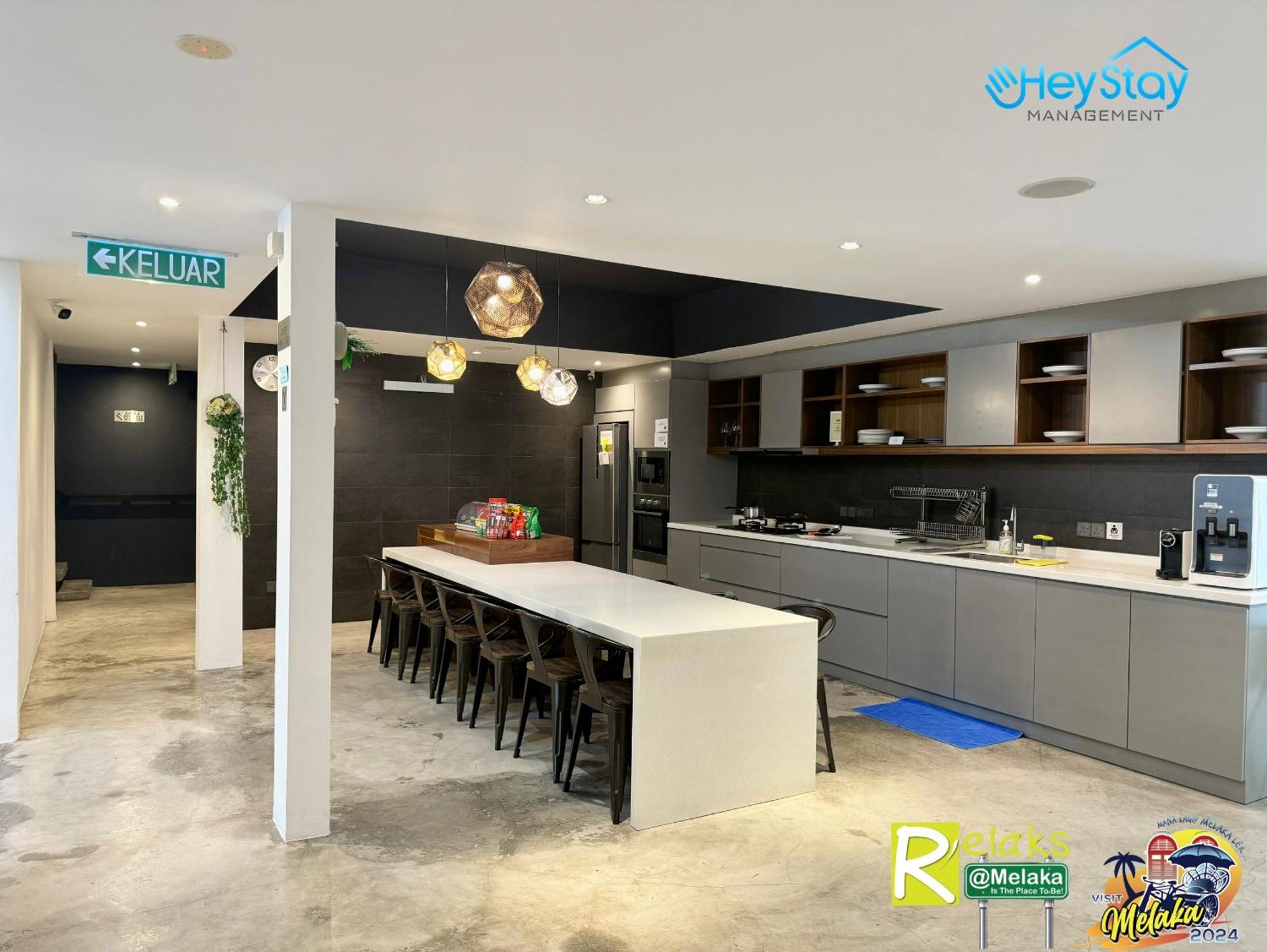 Modern Cave Guest House Walking Distance 5Mins To Jonker Malacca Eksteriør billede